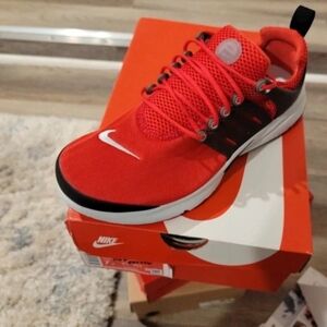 Nike Kid's Red and Black Sneakers Women 8.5